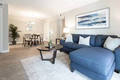 Main picture of 445 Cleveland