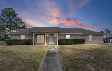 Main picture of 9472 Fox Ct W