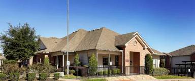 Main picture of Cricket Hollow Apartments