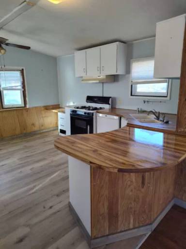 Main picture of 3528 Gaylord St