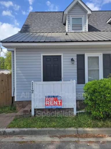 Main picture of 112 Elizabeth Darby Ln