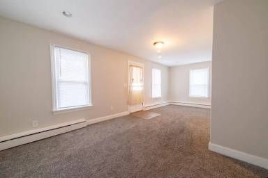Main picture of 319 Maurice St