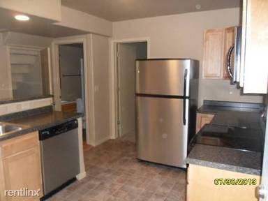 Main picture of 208 E Davenport St