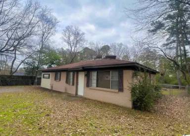 Main picture of 134 Fairlane Dr