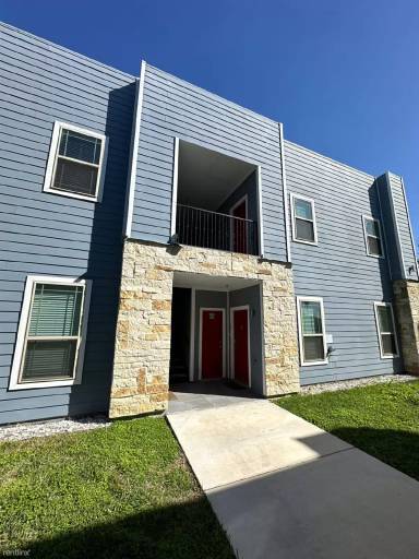 Main picture of 409 E Ebony Ave