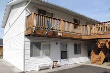 Main picture of 176 SW Cedar Ave