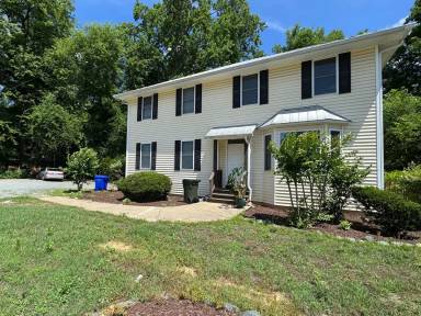 Main picture of 100 Umstead Dr