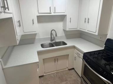 Main picture of 1219 Granville Ave