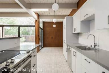 Main picture of 3407 Janice Way