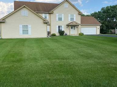 Main picture of W264N2044 Deer Haven Ct