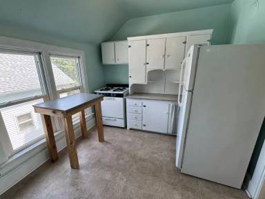 Main picture of 700 5th Ave