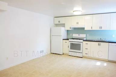 Main picture of 8309 Greenwood Ave