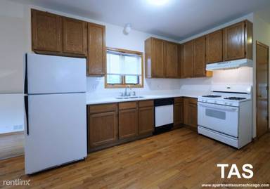 Main picture of 2817 N Clybourn Ave