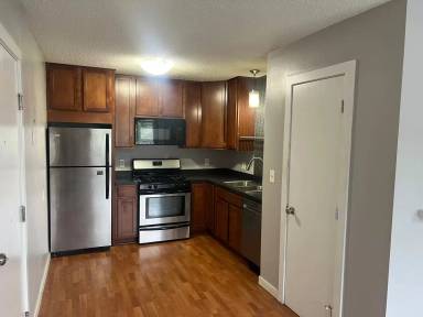 Main picture of 3900 Minnehaha Ave