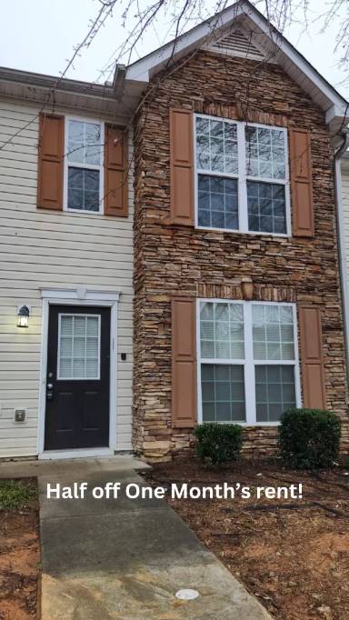 Main picture of 1907 Grove Way