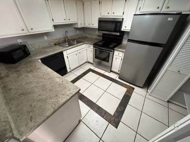 Main picture of 9070 Spring Mountain Rd