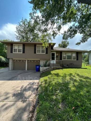 Main picture of 12018 Belmont Ave