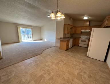 Main picture of 4000 McKenzie Dr SE