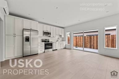 Main picture of 2505 W St
