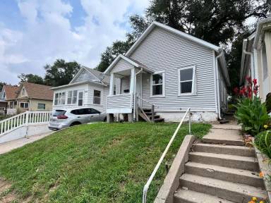 Main picture of 2227 S 12th St