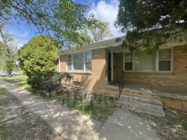 Main picture of 6147 E Boston St