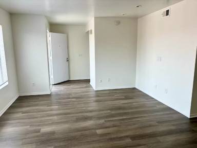 Main picture of 9885 Caspi Gardens Dr
