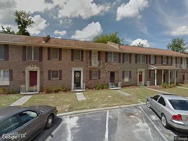 Main picture of 315 Oak Dr