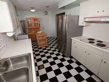 Main picture of 1108 Stephen Foster Dr