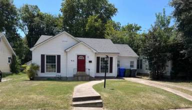 Main picture of 912 N 31st St