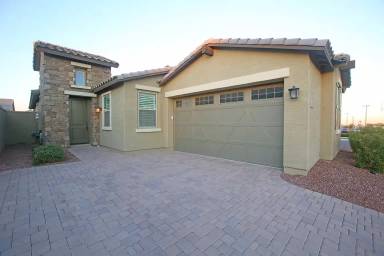 Main picture of 19748 W Devonshire Ave