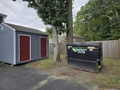 Main picture of 17 Anderson Ave