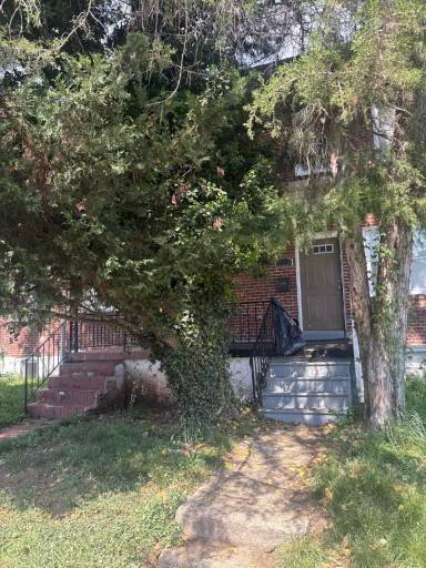 Main picture of 2812 Oswego Ave