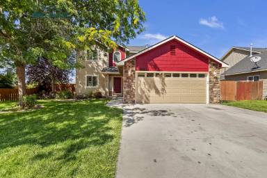 Main picture of 4810 Equinox Ave