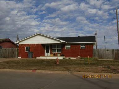 Main picture of 1024 SW 42nd St