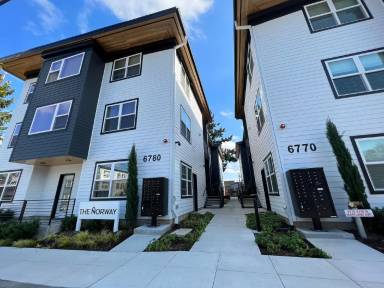 Main picture of 6770 N Maryland Ave