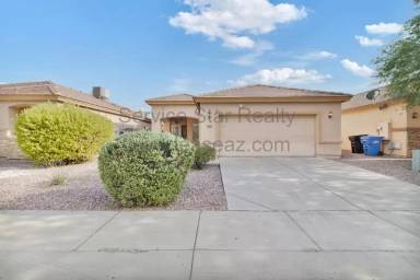 Main picture of 3043 E Kings Ave