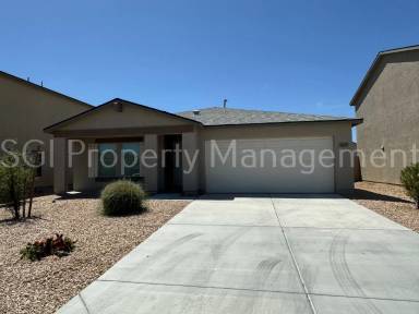 Main picture of 215 W Bobcat Ct