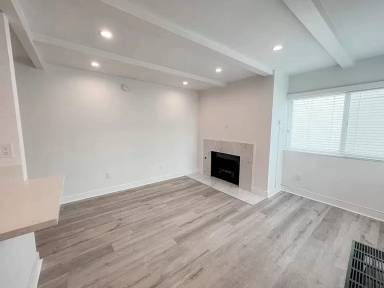 Main picture of 122 El Porto St
