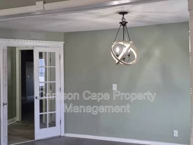 Main picture of 177 E Main St