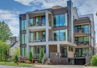 Main picture of 3210 Long Blvd