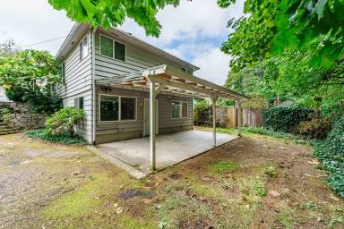 Main picture of 440 NW 12th Ave