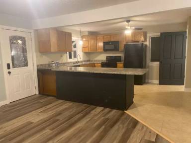 Main picture of 211 N Forest St