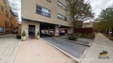 Main picture of 530 W Barry Ave