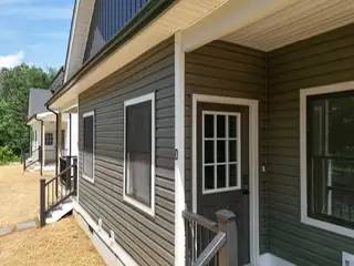 Main picture of 1006 Pocahontas St
