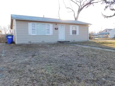 Main picture of 1401 N Eisenhower Dr