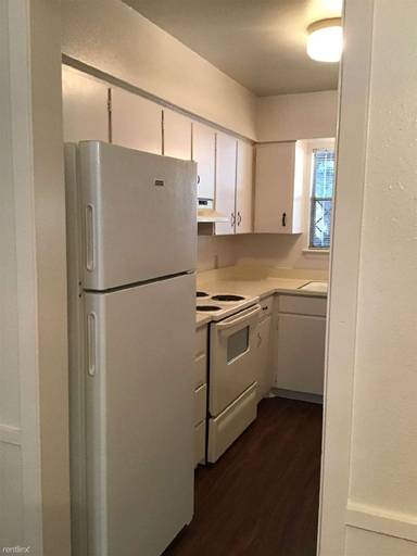 Main picture of 1001 N Walnut Ave