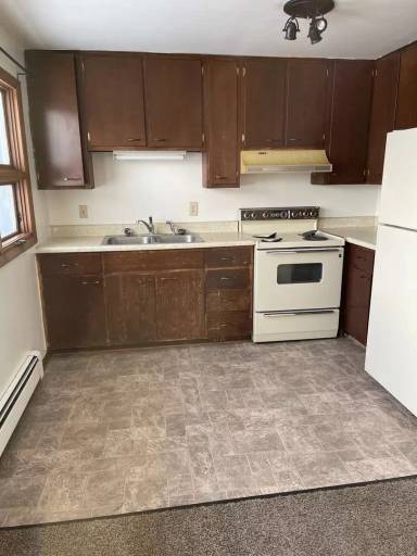 Main picture of 434 Eureka Ave