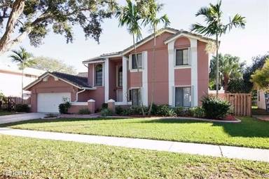 Main picture of 10710 NW 18th Ct