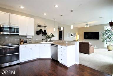 Main picture of 4237 N Branch Dr