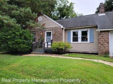 Main picture of 215 Taylorsville Rd